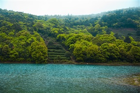 西山风光赛九寨