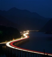 川流不息