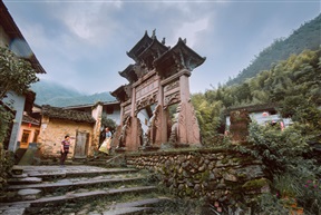 《独山古村》