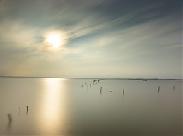 平静的湖水·