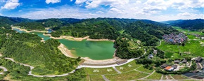 绿水青山家乡美