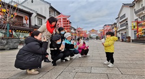 《聚焦童年》