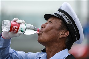 高温下的坚守者