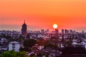 苏城日出