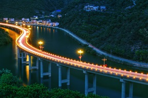 古昭公路之夜