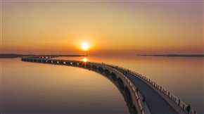 日落彩虹桥