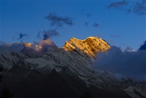 《西藏圣山》