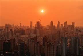 夕阳普照