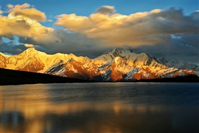 雪山之巅