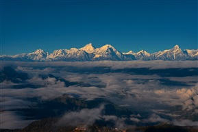 贡嘎雪山